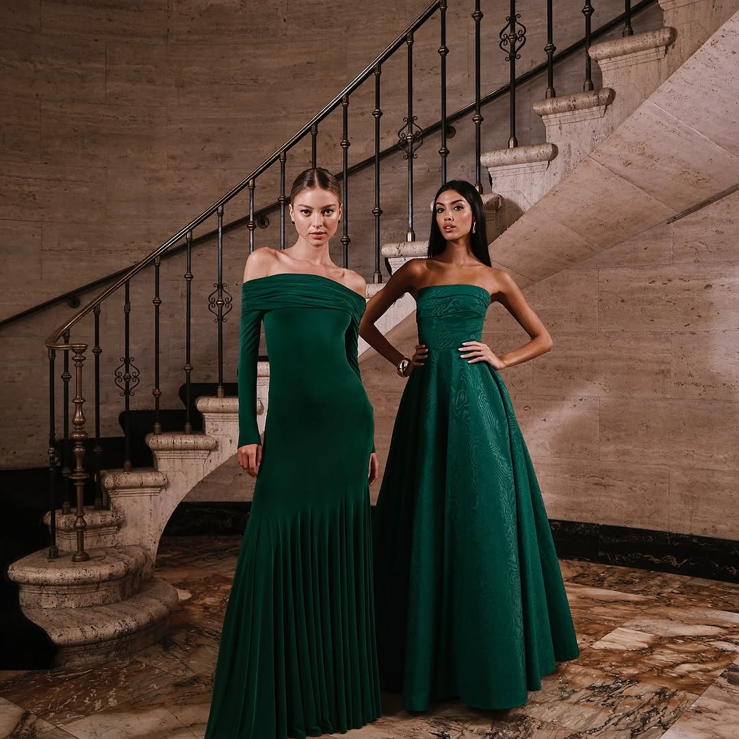 Alice and Olivia fashion product