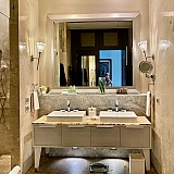 Guest bathroom in the Residence suite.