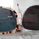 Bifocal lens placement comparison.