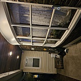 She wad heading towards the window. Not only ee Requested food not be put on ground,IN CAPS. I KNOW WHY KNOW.DRUMK ON ARRIVAL
JUST LIKE MY SPELLING.LMAO