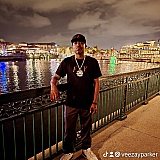 Always been a fan of Nolimit, when King Ice presented this chain and pendant...I was hesitant about purchasing it, but when I saw Snoop Dogg wearing it...it really changed my mind 🤔. I'm very happy with my purchase and get compliments all the time.