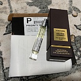 Right side that I buy from Nordstrom, Left - Scents Angels fake travel size bottle