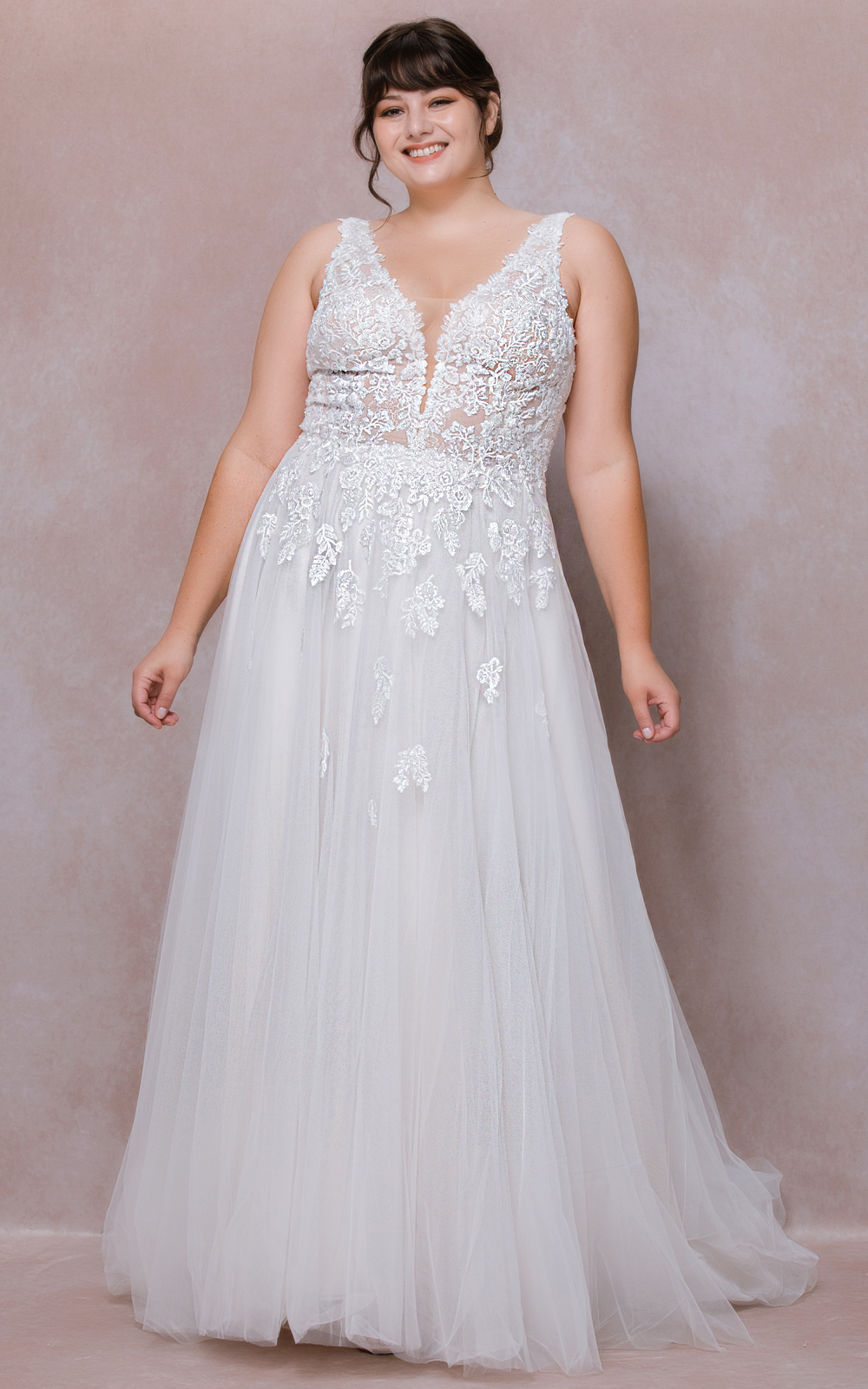 Merchandise from AFAROSE clothing line