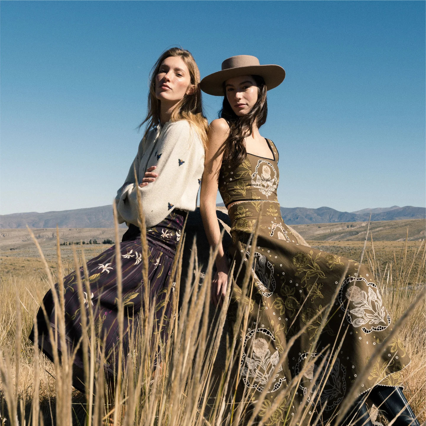 Agua fashion product