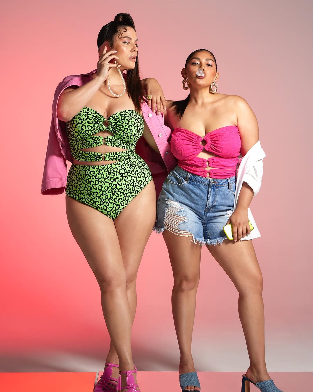 Clothing item from Fashion to Figure